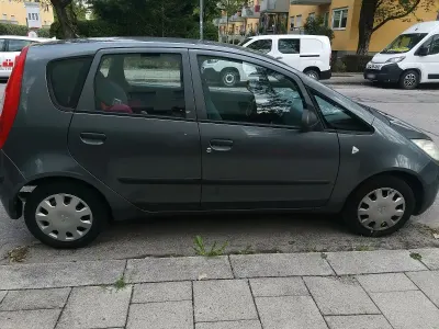Gebraucht Mitsubishi Colt 95 PS (69 kW) 2004 Grau Kleinwagen