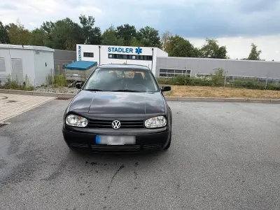 Gebraucht VW Golf Plus Cross 55 PS (40 kW) 2002 Schwarz Kleinwagen