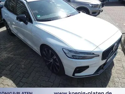 Usata Volvo V60 Ultimate 197 CV (144 kW) 2024 Bianco Station wagon