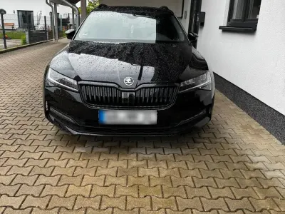 Gebraucht Skoda Superb SportLine 190 PS (139 kW) 2019 Schwarz Kombi