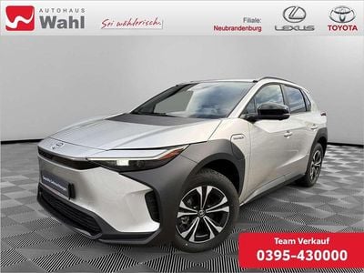 Precious silver Gebraucht 2023 Toyota bZ4X Basis SUV | 32.900 € (Fairer Preis)