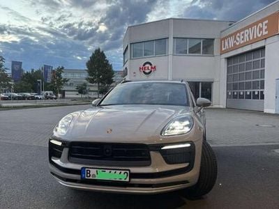 Porsche Macan S