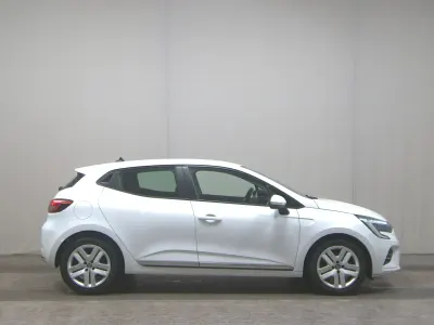 Käytetty Renault Clio V 101 HP (74 kW) 2020 Valkoinen Sedan