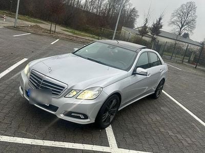 Mercedes E500