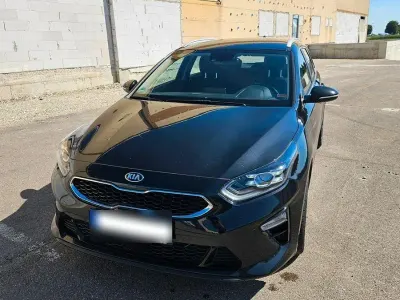 Gebraucht Kia Ceed Sportswagon Spirit 136 PS (100 kW) 2019 Schwarz Kombi
