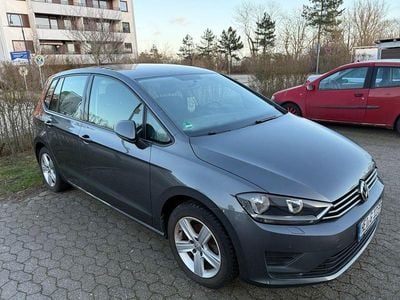 Gebraucht VW Golf Sportsvan Trendline 110 PS (80 kW) 2017 Grau Van / Kleinbus