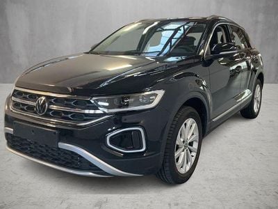Second-hand VW T-Roc Style 150 CP (110 kW) 2024 Negru SUV