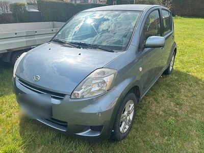 Gebraucht Daihatsu Sirion 91 PS (66 kW) 2009 Blau Kleinwagen