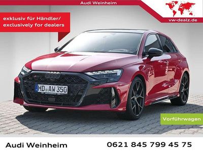 Gebraucht Audi RS3 Sport 400 PS (294 kW) 2026 Progressivrot metallic Limousine