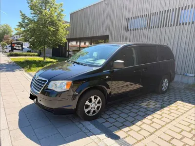 Gebraucht Chrysler Grand Voyager 163 PS (119 kW) 2010 Schwarz Van / Kleinbus