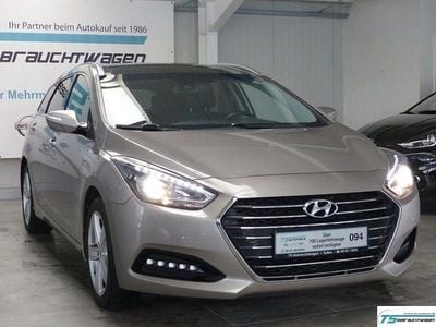 Gebraucht Hyundai i40 Style 141 PS (103 kW) 2016 Beige Kombi