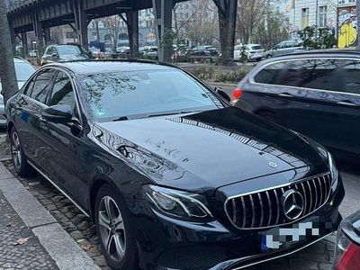 Schwarz Gebraucht 2018 Mercedes E200 Limousine | 19.900 € (Fairer Preis)
