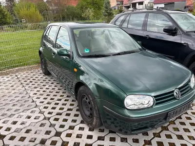 Gebraucht VW Golf IV 75 PS (55 kW) 2001 Kleinwagen