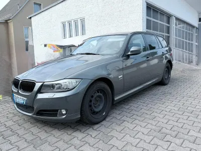 Gebraucht BMW 320 184 PS (135 kW) 2011 Grün Kombi