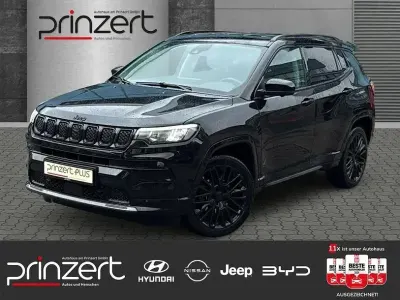 Occasion Jeep Compass Altitude 131 ch (96 kW) 2023 Noir SUV