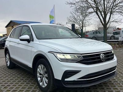 Gebraucht VW Tiguan Life 150 PS (110 kW) 2021 Weiß SUV