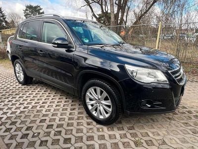 Second-hand VW Tiguan Sportline 150 CP (110 kW) 2008 Negru SUV