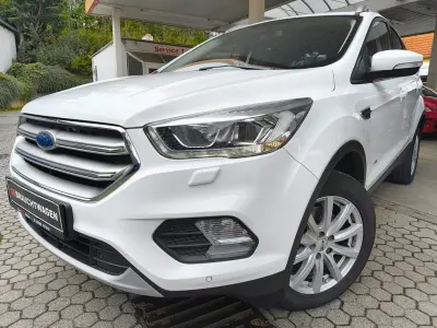Gebraucht Ford Kuga 150 PS (110 kW) 2019 Weiß SUV