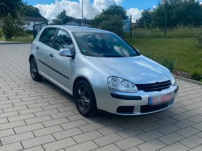 Gebraucht VW Golf V 75 PS (55 kW) 2005 Silber Kleinwagen