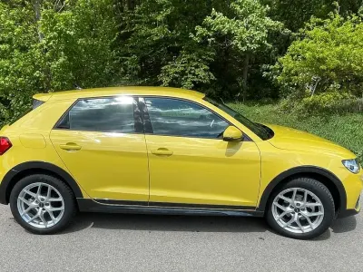 Gebraucht Audi A1 Sport 110 PS (80 kW) 2022 Gelb SUV