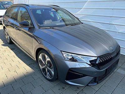 Neu Skoda Octavia RS 265 PS (194 kW) 2026 Graphitegrau metallic Kombi