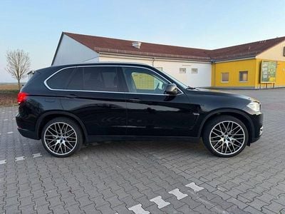 Second-hand BMW X5 231 CP (169 kW) 2016 Negru SUV