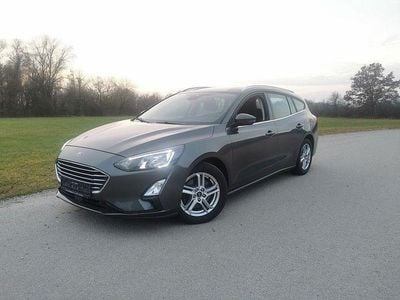 Grau Gebraucht 2020 Ford Focus Kombi | 12.590 € (Guter Preis)