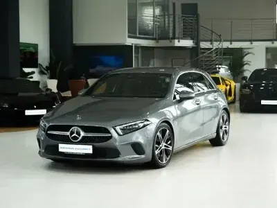 Gebraucht Mercedes A200 Progressive 163 PS (119 kW) 2018 Mountaingrau  met. Kleinwagen