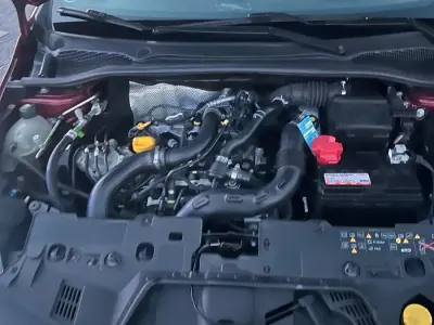 Gebraucht Renault Clio 90 PS (66 kW) 2018 Rot Kleinwagen