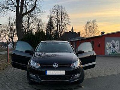 Gebraucht VW Polo Life 60 PS (44 kW) 2013 Schwarz Kleinwagen