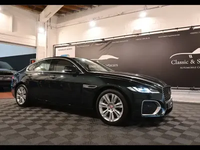 Gebraucht Jaguar XF 204 PS (150 kW) 2022 Grün Limousine