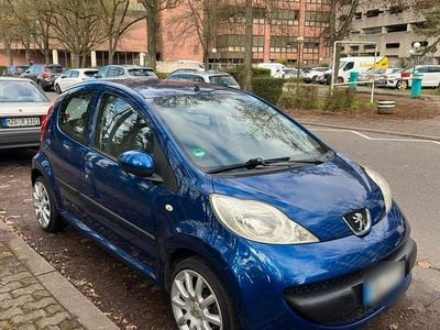 Gebraucht Peugeot 107 68 PS (50 kW) 2005 Blau Kleinwagen