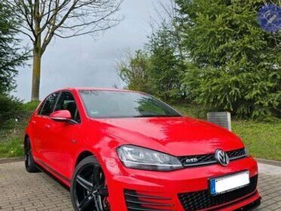 gebraucht VW Golf VII 2.0 TDI BMT GTD