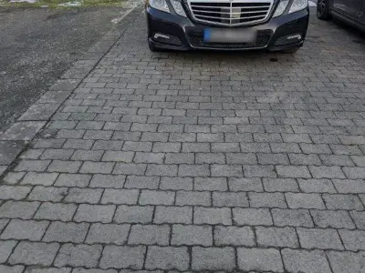 Gebraucht Mercedes E350 Avantgarde 231 PS (169 kW) 2010 Schwarz Kombi