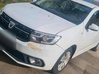 Usata Dacia Logan Essentiel 73 CV (53 kW) 2017 Bianco Berlina