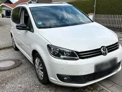 Gebraucht VW Touran 140 PS (102 kW) 2011 Weiß Van / Kleinbus