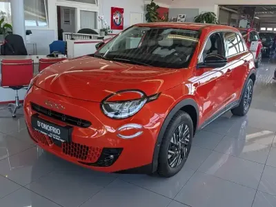 Brugt Fiat 600E La Prima 114 kW (156 HK) 2024 Orange SUV
