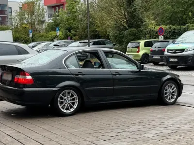 Gebraucht BMW 325 192 PS (141 kW) 2005 Schwarz Limousine