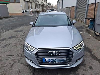 Gebraucht Audi A3 116 PS (85 kW) 2018 Silber Limousine