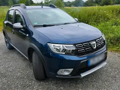 Gebraucht Dacia Sandero Stepway 90 PS (66 kW) 2017 Blau Limousine