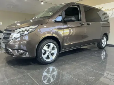 Gebraucht Mercedes Vito Edition 190 PS (139 kW) 2018 Dolomitbraun metallic Van