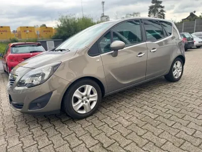 Używany Opel Meriva Innovation 101 KM (74 kW) 2012 Brązowy Minivan