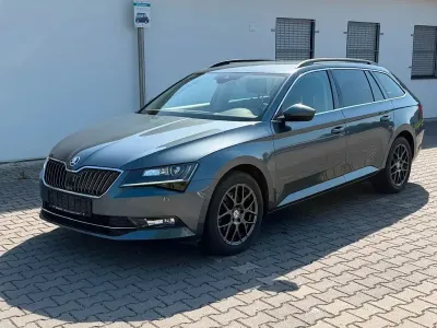 Gebraucht Skoda Superb Ambition 150 PS (110 kW) 2018 Grau Kombi