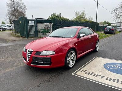 Usata Alfa Romeo GT Quadrifoglio Verde 150 CV (110 kW) 2009 Rosso Coupé