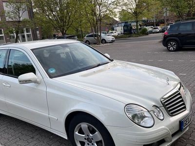 gebraucht Mercedes E220 CDI