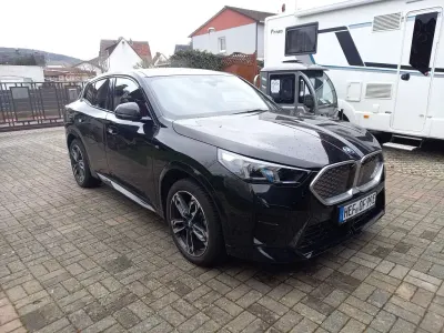 Gebraucht BMW iX2 Luxury Line 230 kW (313 PS) 2024 Schwarz SUV