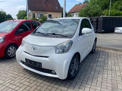Toyota iQ