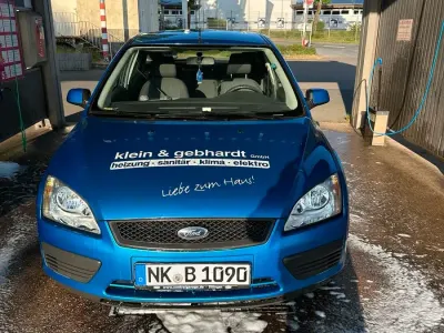 Używany Ford Focus 72 KM (52 kW) 2006 Niebieski Sedan/Limuzyna