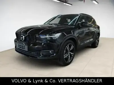Gebraucht Volvo XC40 R-Design 197 PS (144 kW) 2021 Onyx black metallic SUV