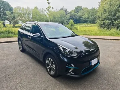 Gebraucht Kia e-Niro Vision 100 kW (136 PS) 2022 Schwarz SUV
